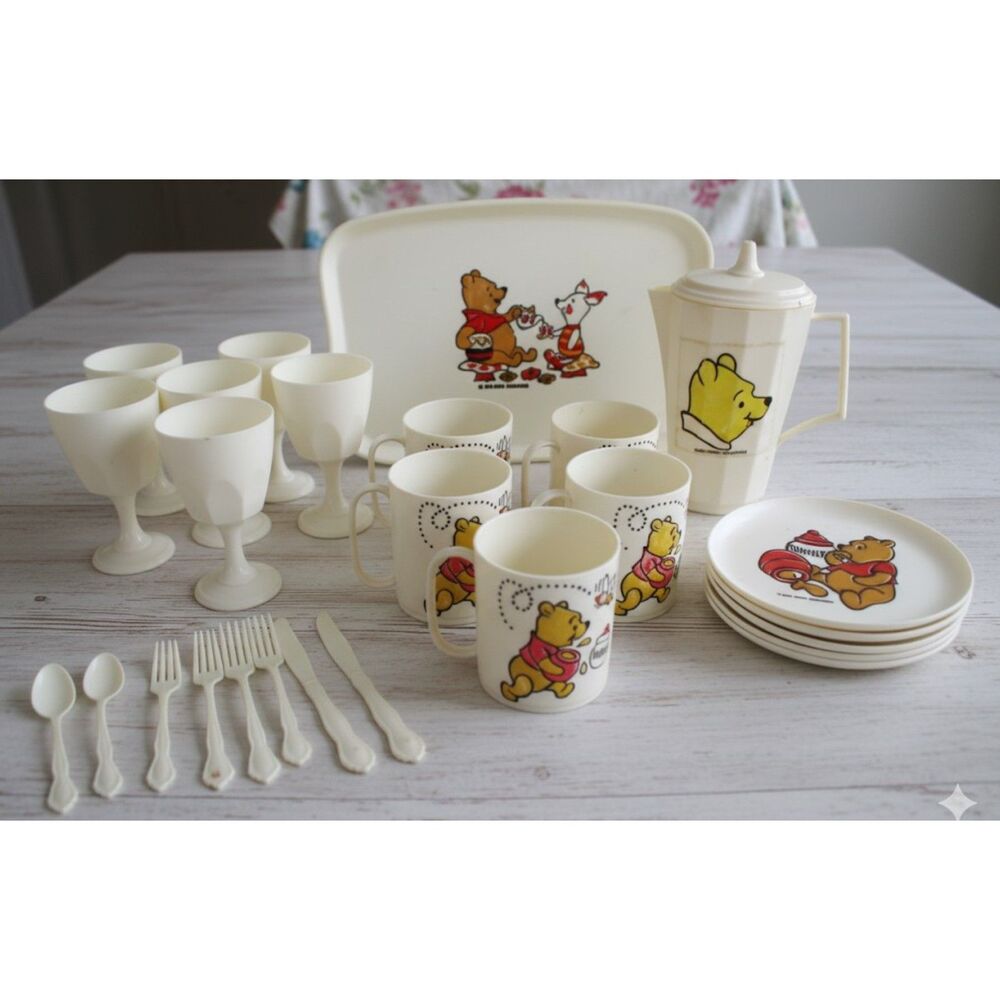 Winnie The Pooh Vtg 60s 28 Pc Playtime Plastic Tea Set Walt Disney Productions